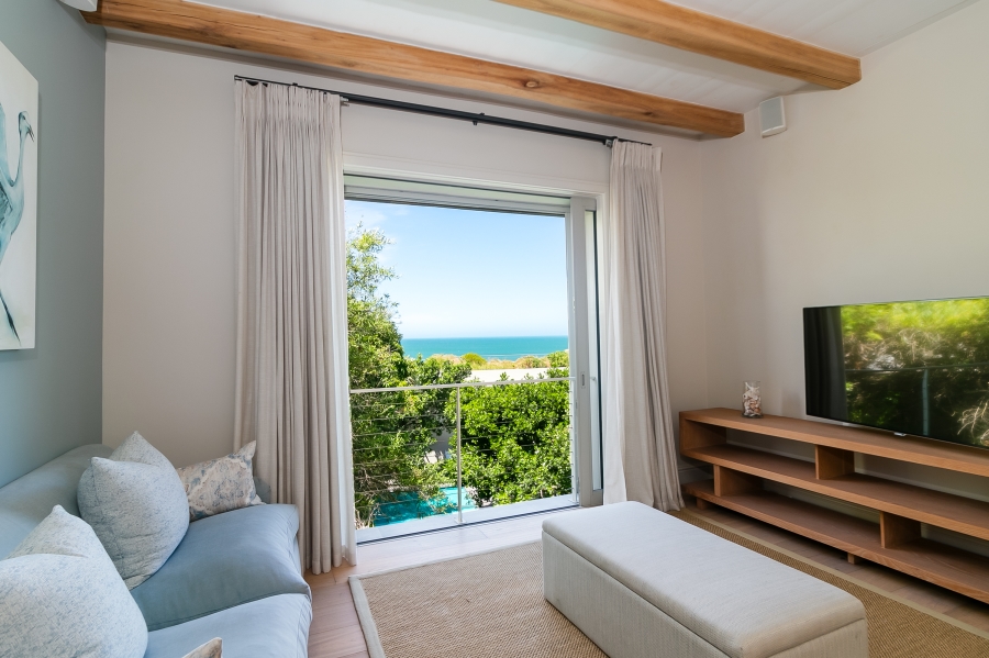 9 Bedroom Property for Sale in Beachy Head Western Cape